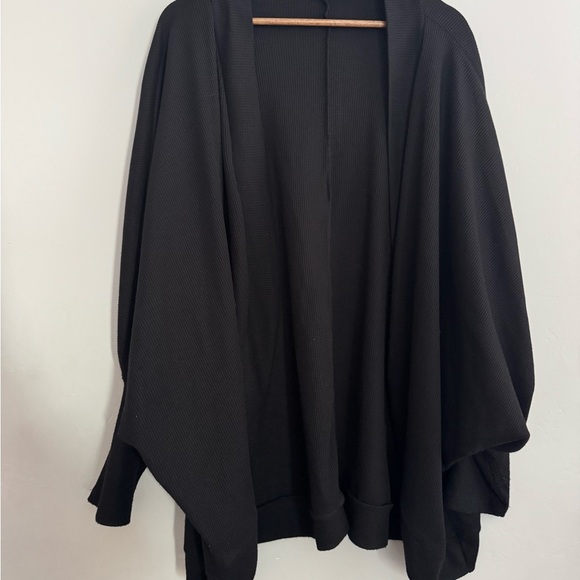 SHEIN Black Cardigan Sweater with Relaxed Fit - Picture 2 of 7